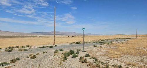 385-11640 Mammoth Pool Ct, Lovelock, NV, 89419 | Card Image
