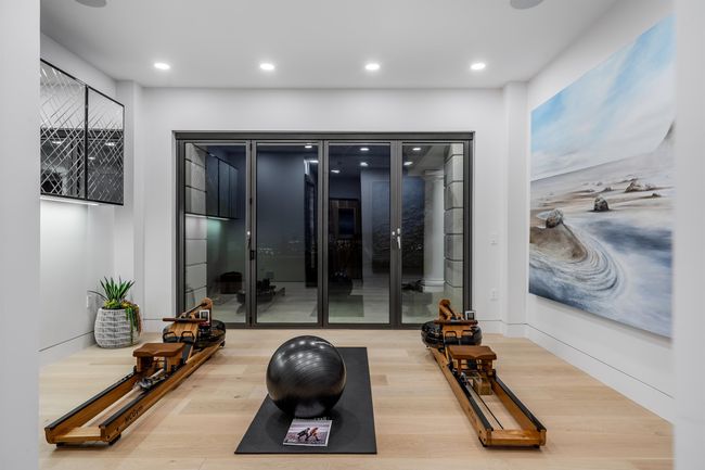 1123 Crestline Rd, House other with 6 bedrooms, 9 bathrooms and 8 parking in West Vancouver BC | Image 38