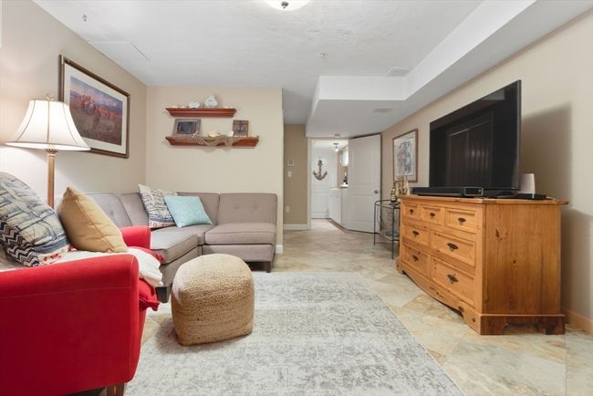 B - 32 Bromfield St, Condo with 3 bedrooms, 3 bathrooms and 2 parking in Newburyport MA | Image 31