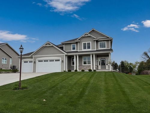 S54W25487 Pebble Brook Ct, Waukesha, WI, 53189-7744 | Card Image