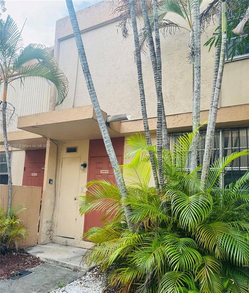 9-6155 Sw 69th St, South Miami, FL, 33143-3416 | Card Image