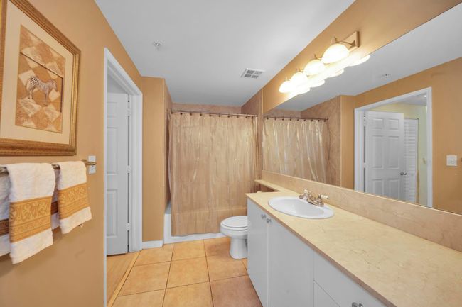 APT-204 - 802 W Windward Way, Condo with 1 bedrooms, 1 bathrooms and null parking in Lantana FL | Image 15
