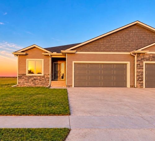 3193 Adele Dr, Columbus, NE, 68601-1165 | Card Image