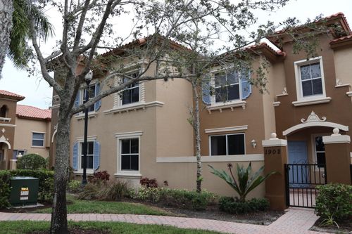 1902-6550 Morgan Hill Trl, West Palm Beach, FL, 33411-4814 | Card Image