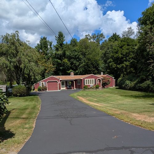 12 Lovering St, Medway, MA, 02053-2017 | Card Image