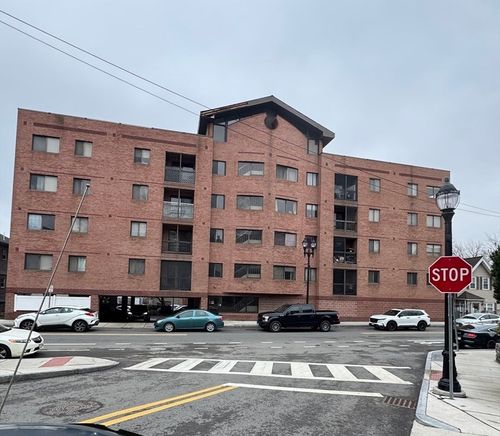 apt-408-205 Ferry St, Everett, MA, 02149-5619 | Card Image