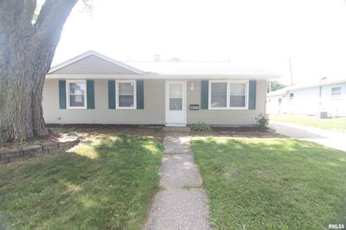 4521 11th Street Ct, East Moline, IL, 61244-4116 | Card Image