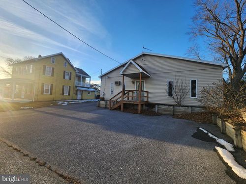 1172 Mount Joy Rd, MANHEIM, PA, 17545-1915 | Card Image