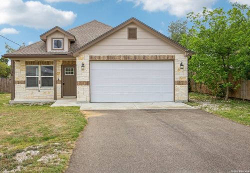 156 Remington Rd, Spring Branch, TX, 78070-4220 | Card Image