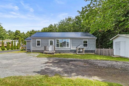 451 Highway 1, Mount Uniacke, NS, B0N1Z0 | Card Image