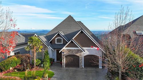 {{alt}} | Card Image