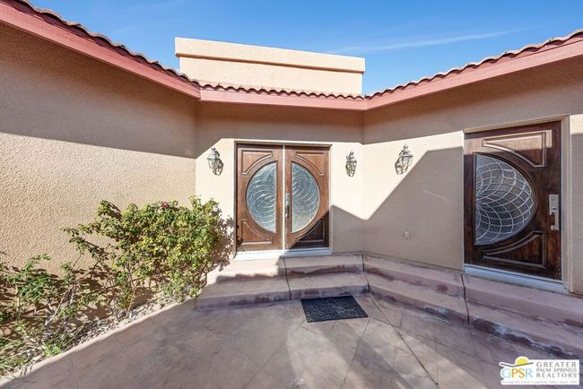 Front Door | Image 25