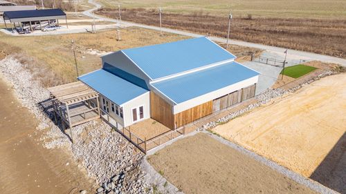 2217 Hardin Bottom River Rd, Clifton, TN, 38425-1520 | Card Image