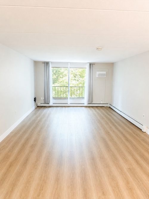 311-993 Massachusetts Ave, Arlington, MA, 02476-4522 | Card Image