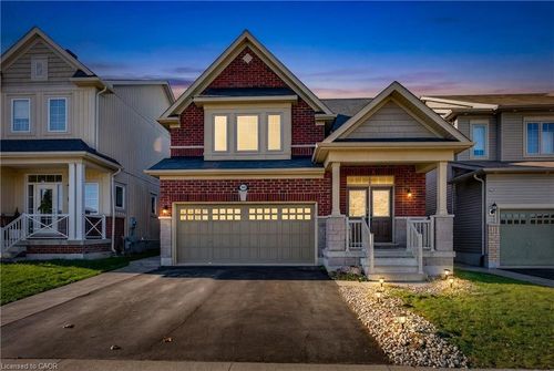 348 Concession 3 Rd, Niagara on the Lake, ON, L0S1J0 | Card Image