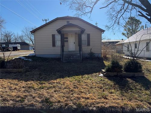 464 W 3rd St, Lebanon, MO, 65536-2922 | Card Image