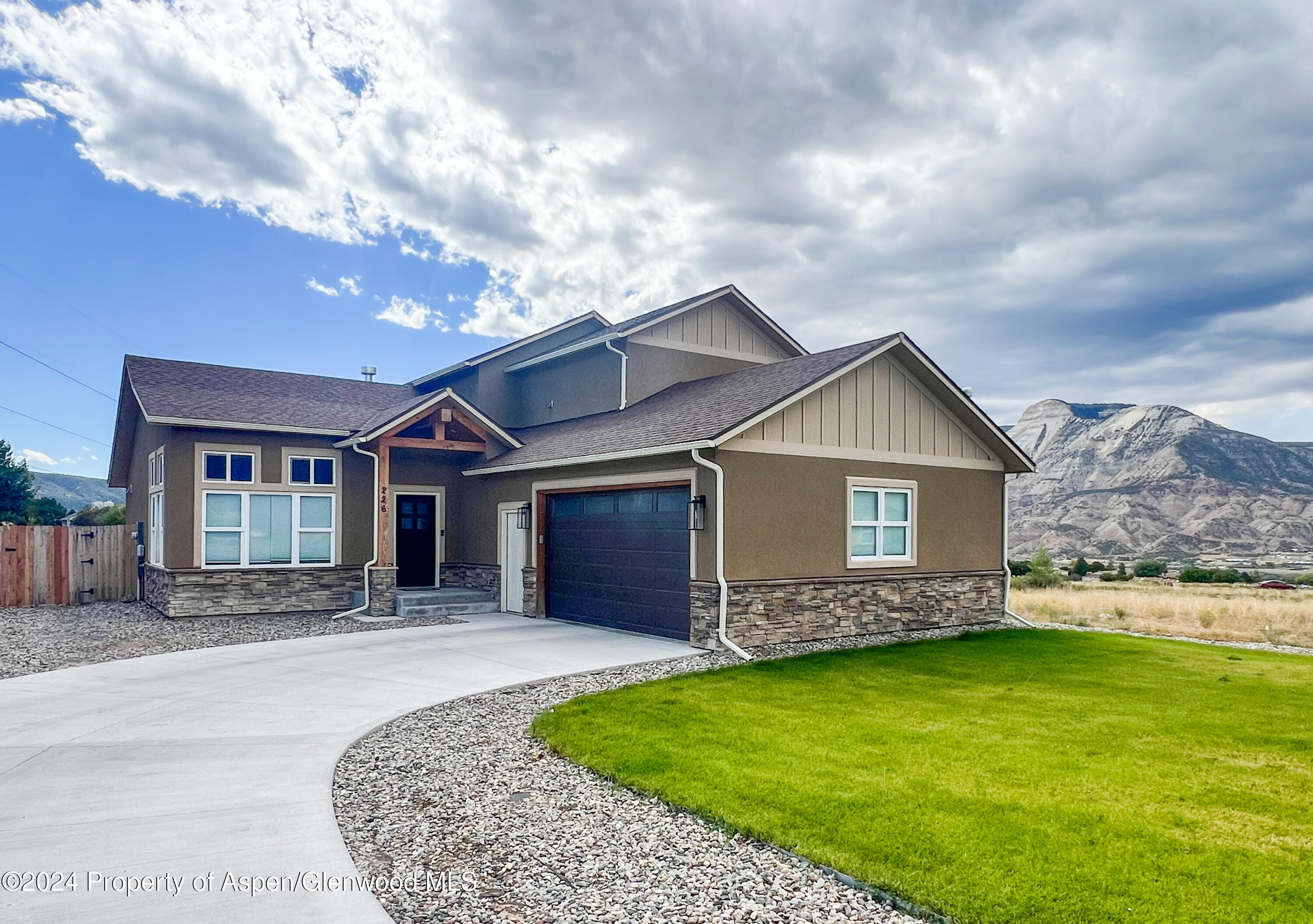 Eagle Ridge Dr, Parachute, CO 81635
