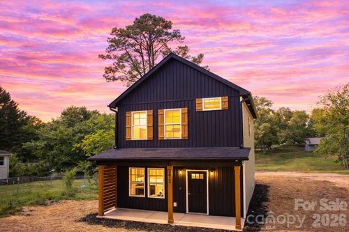 2412 Summit Ave, Kannapolis, NC, 28081-2462 | Card Image