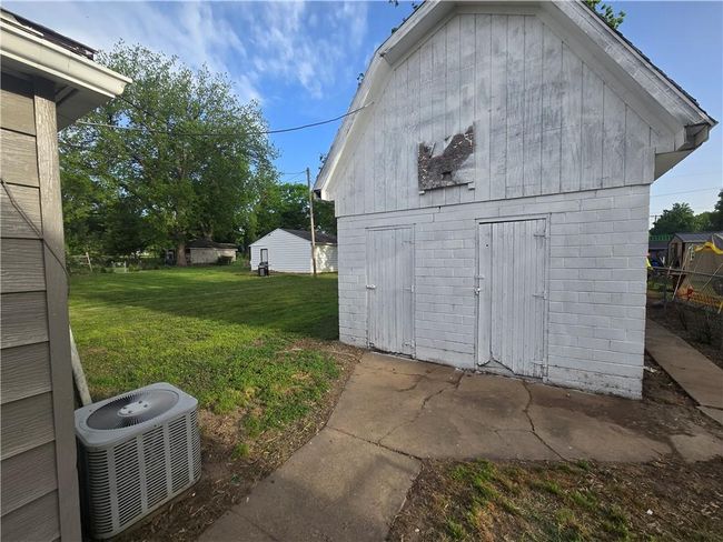 View of outdoor structure featuring cooling unit and an outdoor structure | Image 27