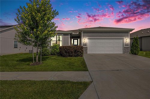 20854 W 190th Pl, Spring Hill, KS, 66083-4580 | Card Image