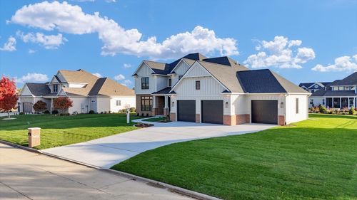 2709 Castlerock Dr, Urbana, IL, 61802-7295 | Card Image