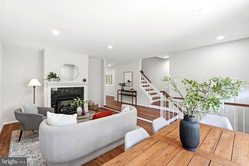 7808 Solomon Seal Dr, SPRINGFIELD, VA, 22152-3156 | Card Image