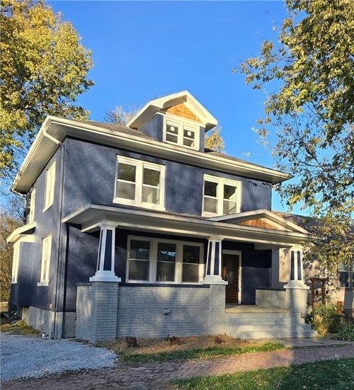 208 W Piankishaw St, Paola, KS, 66071-1431 | Card Image