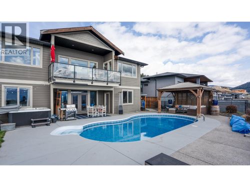 7193 Apex Dr, Vernon, BC, V1B4E4 | Card Image