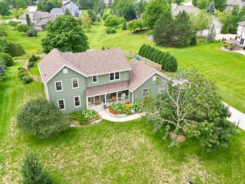 W148N10759 Crabtree Lane, Germantown, WI, 53022 | Card Image