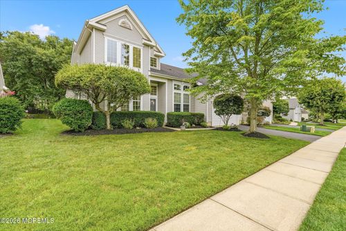 8 Meadowbrook Aly, Barnegat, NJ, 08005-5626 | Card Image
