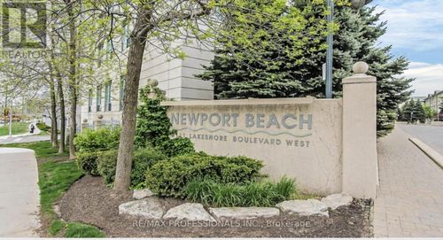 812-2111 Lakeshore Boulevard W, Toronto (Mimico), ON, M8V4B2 | Card Image