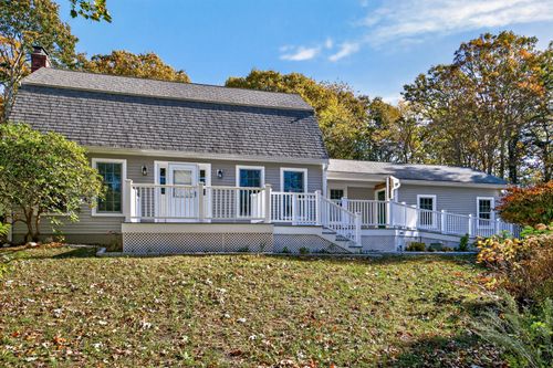 7 Pilgrim Path, Falmouth, MA, 02540-4346 | Card Image