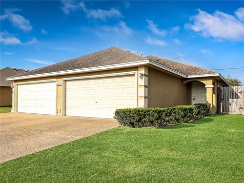 b-6638 Rhine Dr, Corpus Christi, TX, 78412-4841 | Card Image