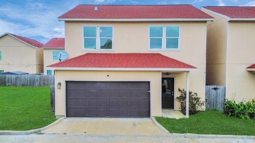 8706 Beviamo St, Houston, TX, 77031-1142 | Card Image