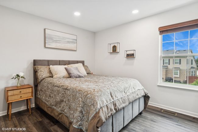 541 Regal Ln, House other with 4 bedrooms, 3 bathrooms and 2 parking in Bolingbrook IL | Image 17