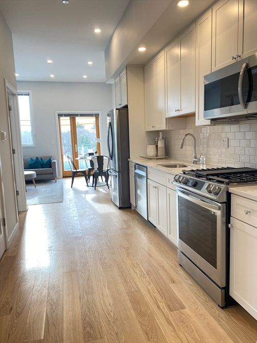 7-385 Pleasant St, Watertown, MA, 02472 | Card Image