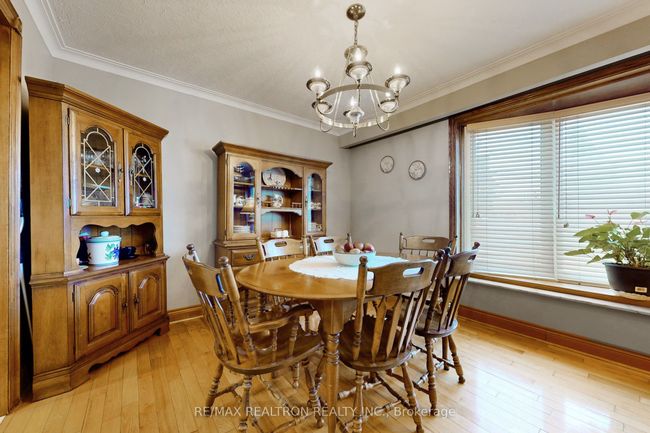 94 Camborne Ave, House other with 4 bedrooms, 2 bathrooms and 5 parking in North York ON | Image 6