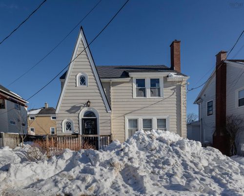 194 Park Street, Sydney, NS, B1P4W8 | Card Image