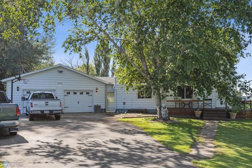 809 10th St, Hatton, ND, 58240-4325 | Card Image