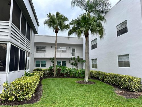 811 Flanders Q, Delray Beach, FL, 33484-5375 | Card Image