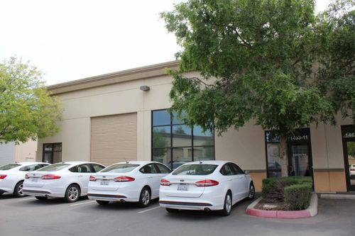 1463 Moffat Blvd, Manteca, CA, 95336-8952 | Card Image