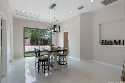 345 Prestwick Blvd, San Antonio, TX, 78223-1943 | Card Image