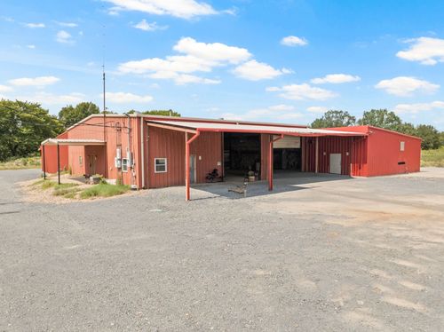 450 County Road 1312, Mt Pleasant, TX, 75455-7131 | Card Image