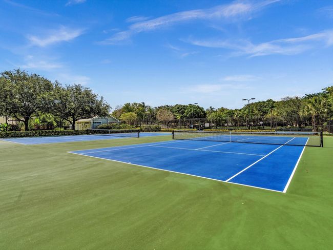 2970 Myrtle Oak Cir, House other with 2 bedrooms, 2 bathrooms and null parking in Davie FL | Image 48