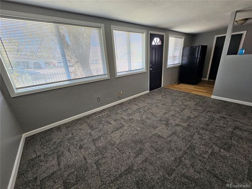 80 Utica St, Denver, CO, 80219-1140 | Card Image