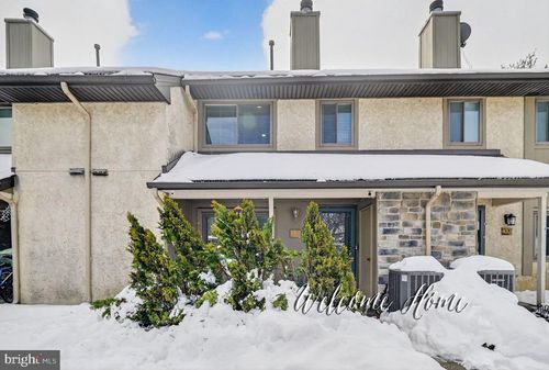 136 Hampshire Dr, PLAINSBORO, NJ, 08536-4325 | Card Image