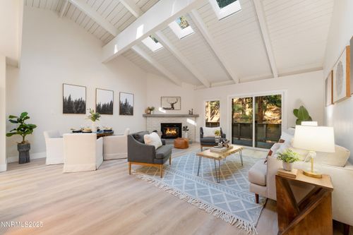 unit-16-321 Ski Way, Incline Village, NV, 89451-9290 | Card Image