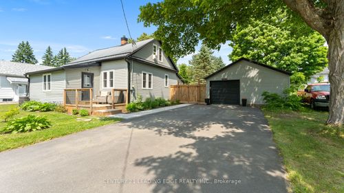 450 Mary St N, Gravenhurst, ON, P1P1G1 | Card Image