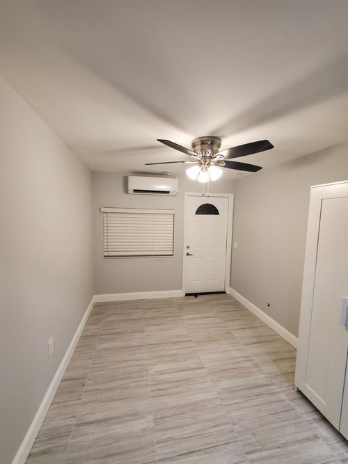 2-224 Ne 19th Ave, Pompano Beach, FL, 33060-6743 | Card Image