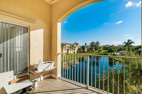 apt-308-2600 S University Dr, Davie, FL, 33328-1467 | Card Image